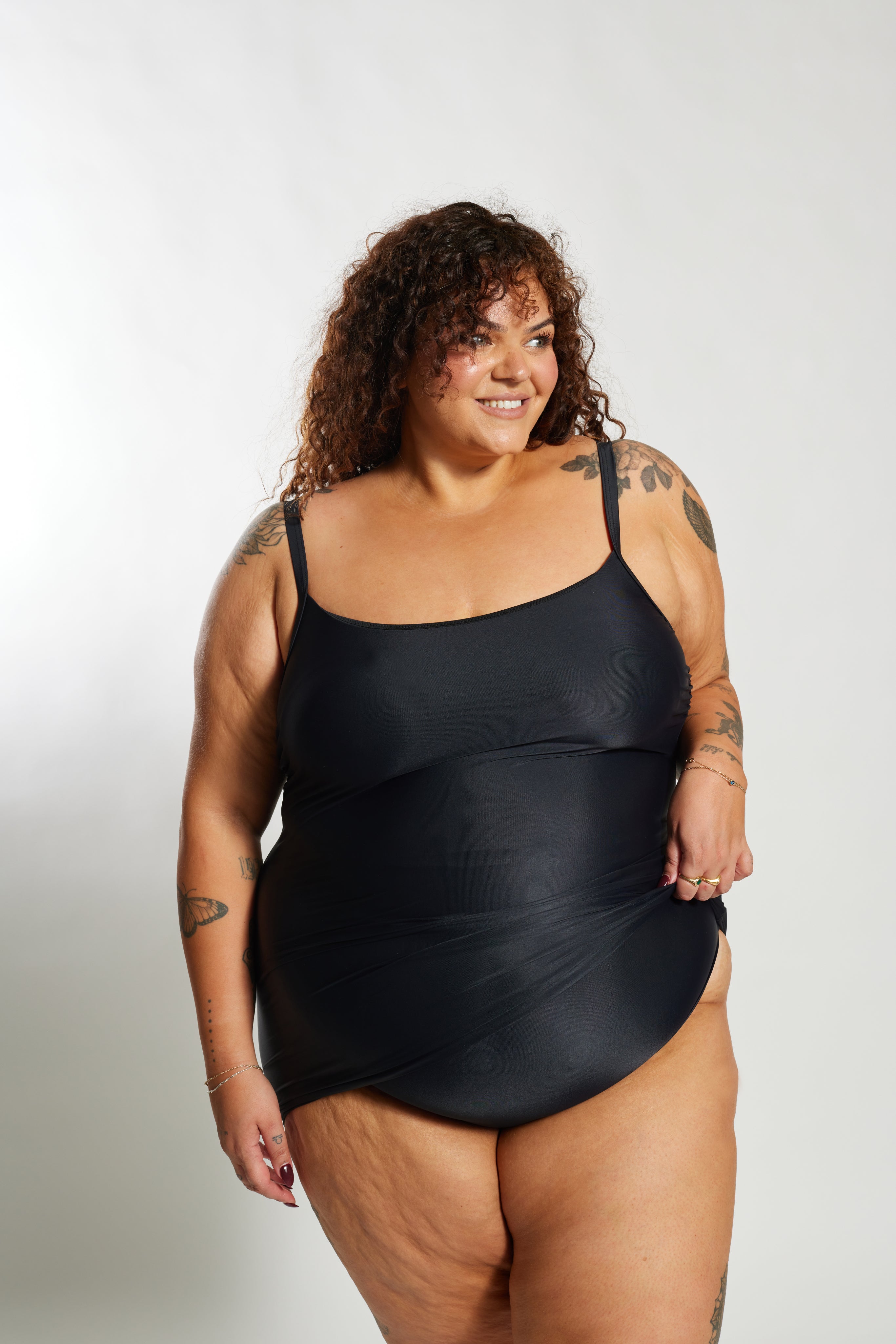 Giselle Tankini Top Curve - Black on Black