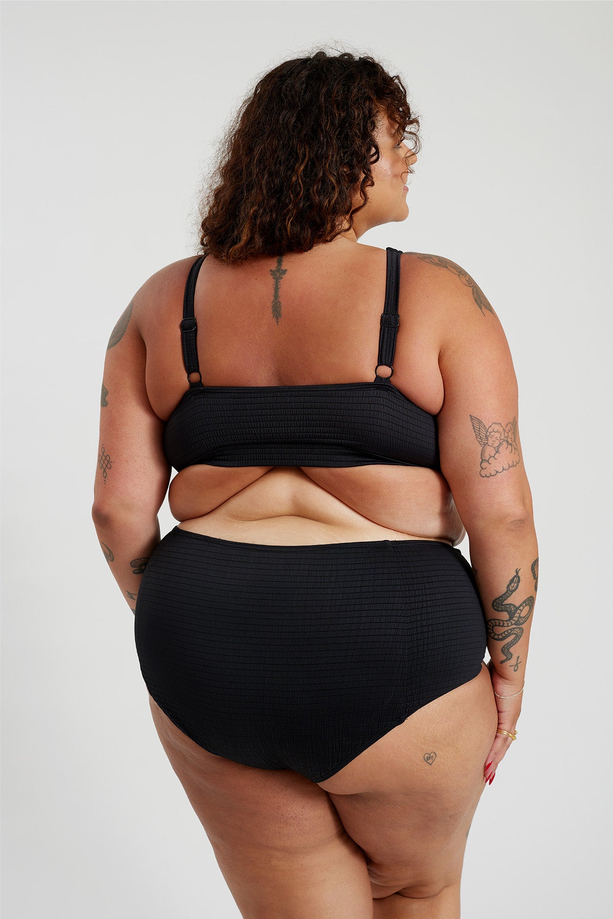 Lola Bikini Top Curve - Black Runch